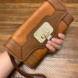 Cole Haann  🥰Wallet Wristlet Clutch Cognac